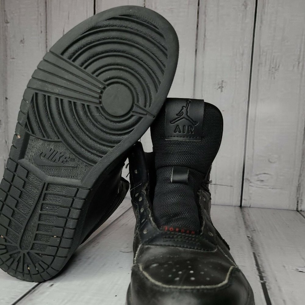Nike Air Jordan Heritage Black Red Basketball Shoes 886312-001 - Men’s Size 8 - Picture 9 of 10